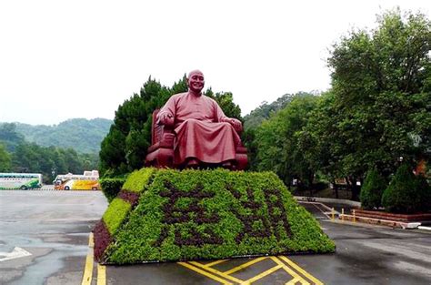 蒋介石墓地|慈湖陵寝